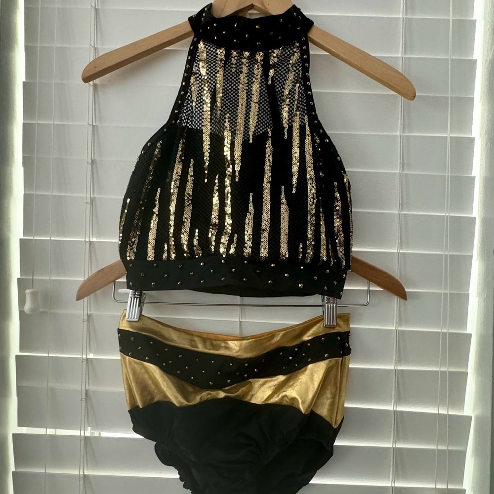 Kelle Costume